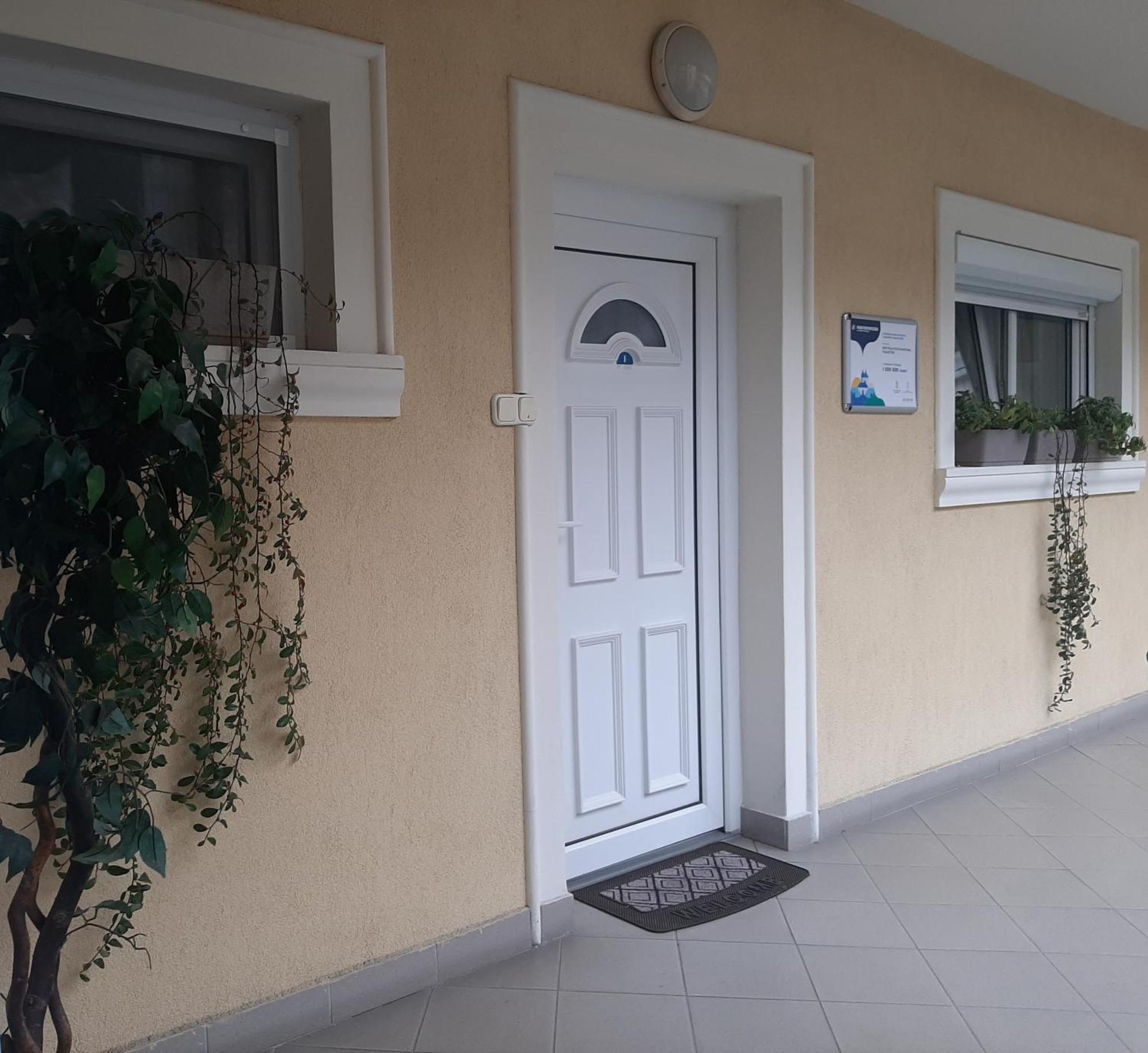 Best Relax Heviz Apartman Buitenkant foto